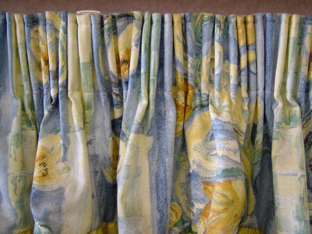 2011_0722curtains0084.JPG